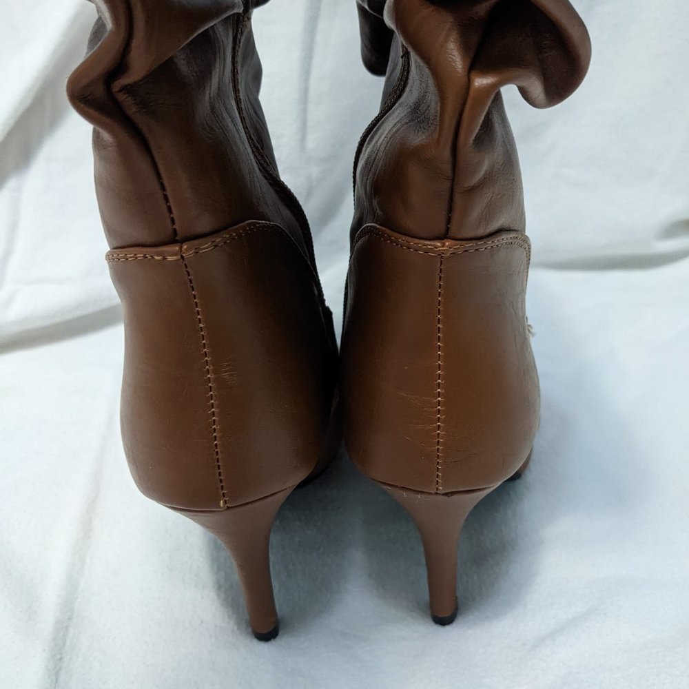 Knee High Heeled Stiletto Zip-up Boots - Picture 4 of 10